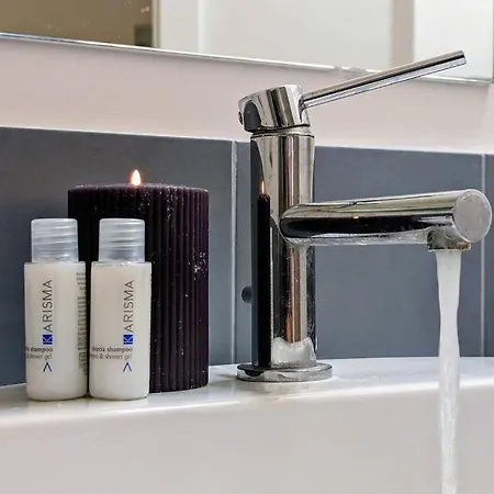 Attico Elegante Centro Jacuzzi Wifi Parcheggio * Civitanova Marche