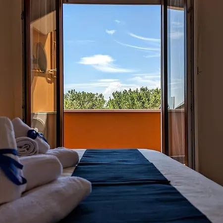 Attico Elegante Centro Jacuzzi Wifi Parcheggio *